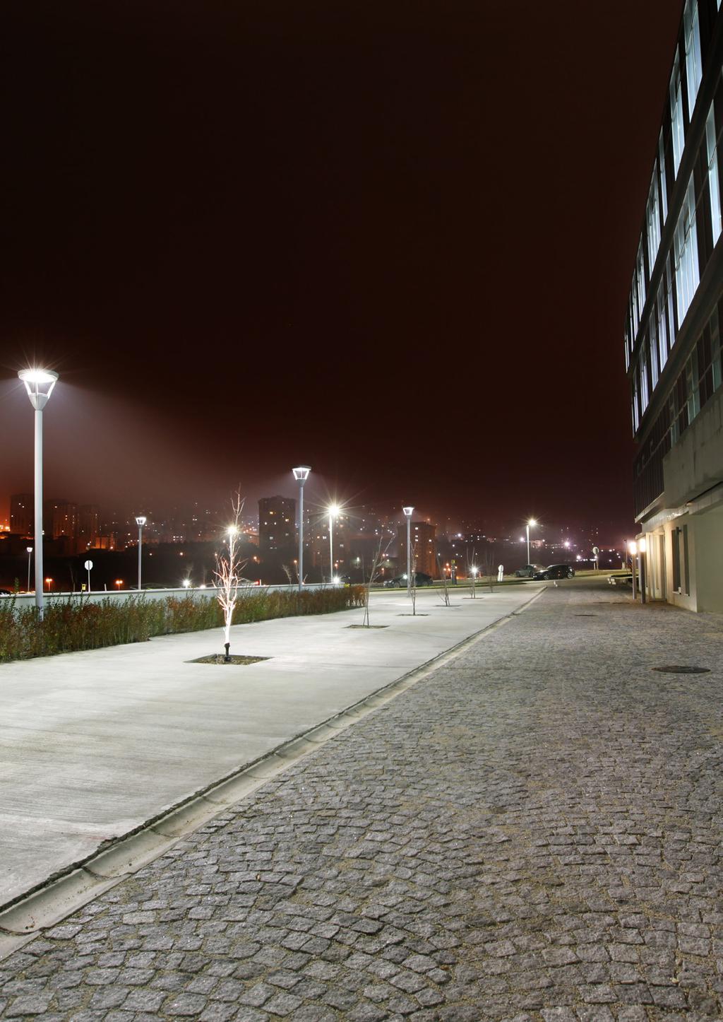 Outdoor LED Luminaires Join us in the new world of LED GE Lighting s LED Outdoor solutions deliver a light closer to natural daylight than the yellow lamps of the past.