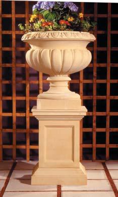 3 ) Victorian Tazza A large urn with finely sculptured egg & dart rim