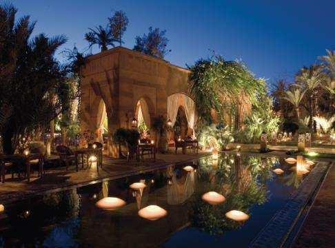 Moroccan dinner at Riad Dar Rhizlane Entering Dar Rhizlane is like decorating silken rose petals with a palette full of pleasure, obvious refinement, elegance and enchanting glory of the surroundings.