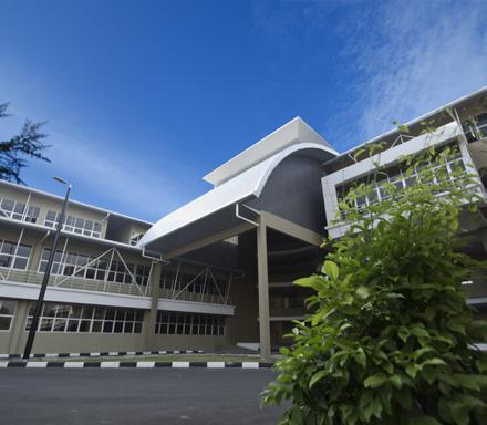 Penubuhan Kolej Universiti Terengganu (KUT) telah diluluskan oleh Jemaah Menteri pada 5 Mei 1999 sebagai kampus bersekutu UPM.