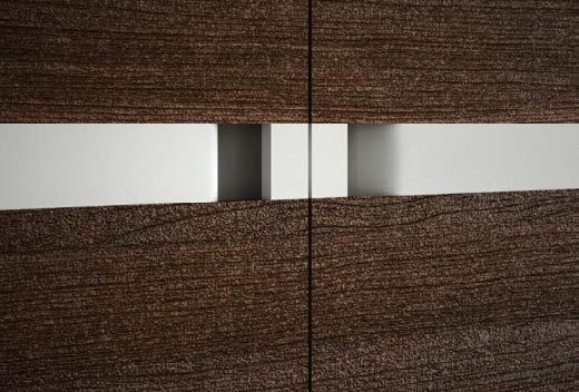 HORIZON Horizon sliding doors wardrobe in white lacquer matt top-bottom panels and pale oak veneer open pore handles.