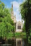 Stratford-Upon-Avon is located in Warwickshire, in the heart of England. The town of Stratford lies on the Avon river, about 8 miles downstream from the county town of Warwick.