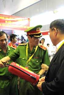 The show received strong support from Vietnamese government officials in fire and security.