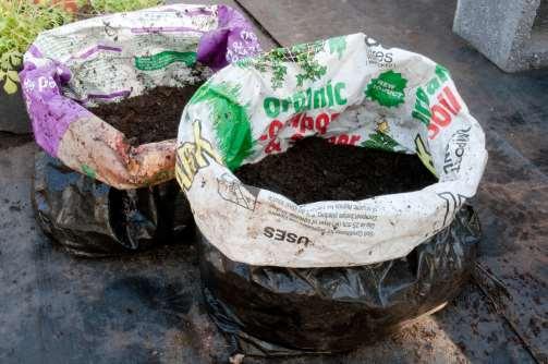 HOW TO STORE COMPOST Keep it cool, moist, and ventilated Reuse soil or mulch bags Use it within a month