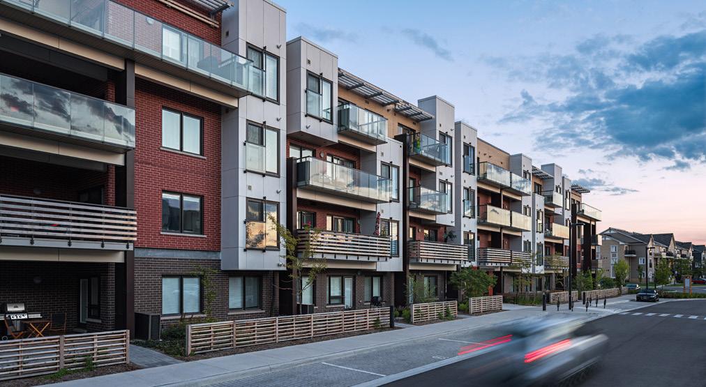 MULTIPLE UNIT NEIGHBOURHOOD INTERFACE Changes in material and articulation can be used to break-down longer façades, Source: Quadrangle Architects.