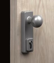 When unlocked the door can also be operated from the outside by using lever/knob.