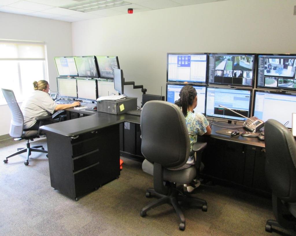 University Police Dispatch Center Answer the AU Emergency Line 202-885-3636 On campus extension 3636 Answer the AU Non Emergency Line 202-885-2527 On campus extension 2527 Control state of the art