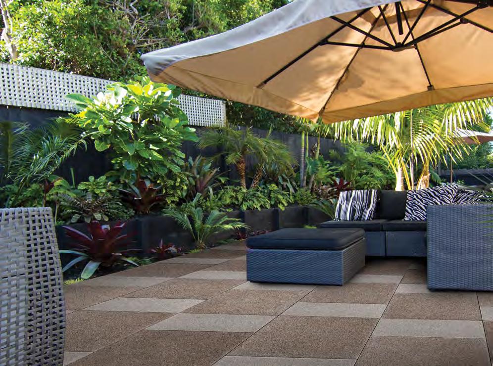 14 Name: xxxx xxxxx Colour: Eden and Volcanic Ash Colour: xxxxx xxxx Size: Forum and Piazza (Image: Zones Landscaping / Jules Moore) 50 50 500 500 450 450 Chancery Firth Chancery pavers are a larger
