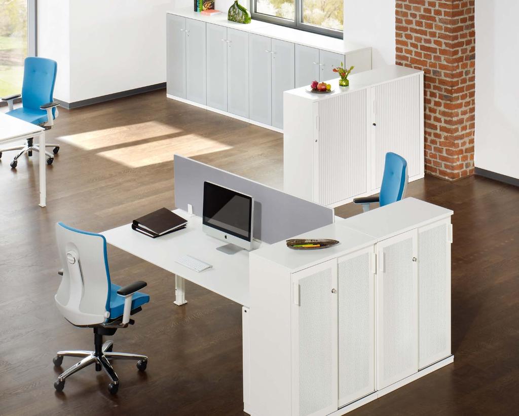 WORKING IN PEACE IN AN OPEN-PLAN OFFICE ACTA.CLASSIC Side tambour cupboards - the elegant solution when there s a space problem USED AS A ROOM DIVIDER IN AN OPEN-SPACE OFFICE, THE ACTA.