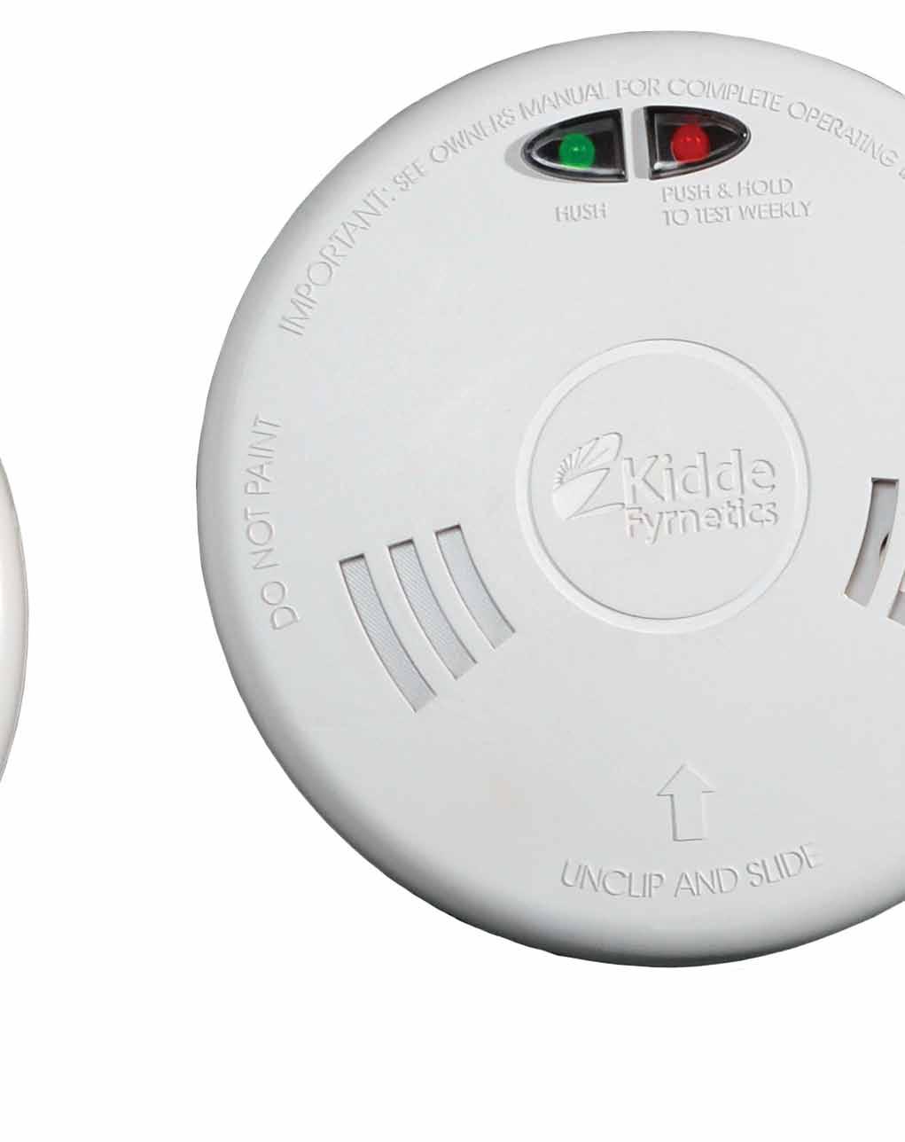 Models 1SFWR and 1SFW 230V Mains Fast-Fit Ionisation Smoke Alarms Technical Specification Sensor Ionisation, metallic chamber with 24 number slot entry inlet portals Sensitivity Complies with BS EN
