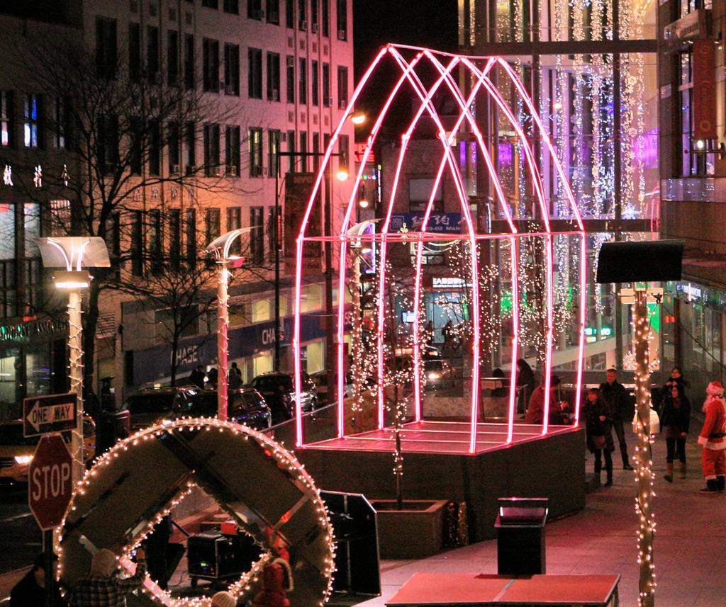 2011 Radiant Christmas: Pink Gothic by Isaac Aden Artist Isaac Aden s Pink Gothic was a 20-foot tall neon and aluminum sculpture.