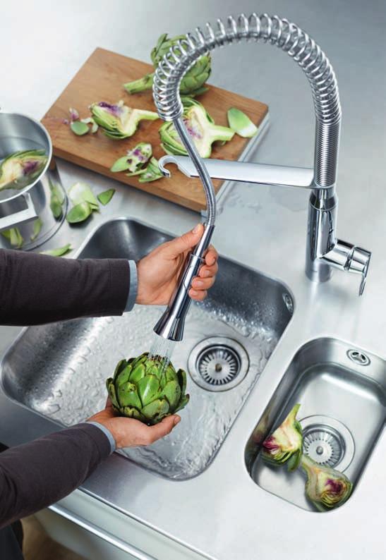 kitchens and combined perfect beauty with perfect function. the GROHE K7 is so functional that you can devote your full attention to what you are doing.
