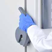 maximum sample protection Single-hand operation Easy-to-use, padlock-compatible, ergonomic door handle