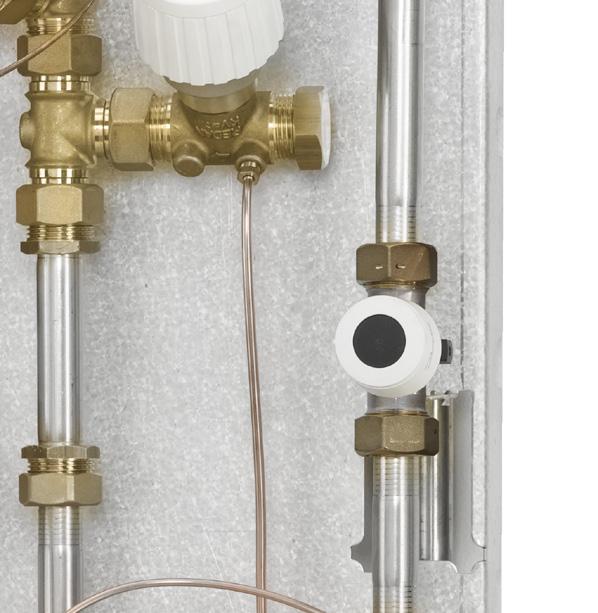 programmable room thermostat. The thermal actuator of the zone valve is switched on by an external contact from the room thermostat, and starts to open or close the valve.