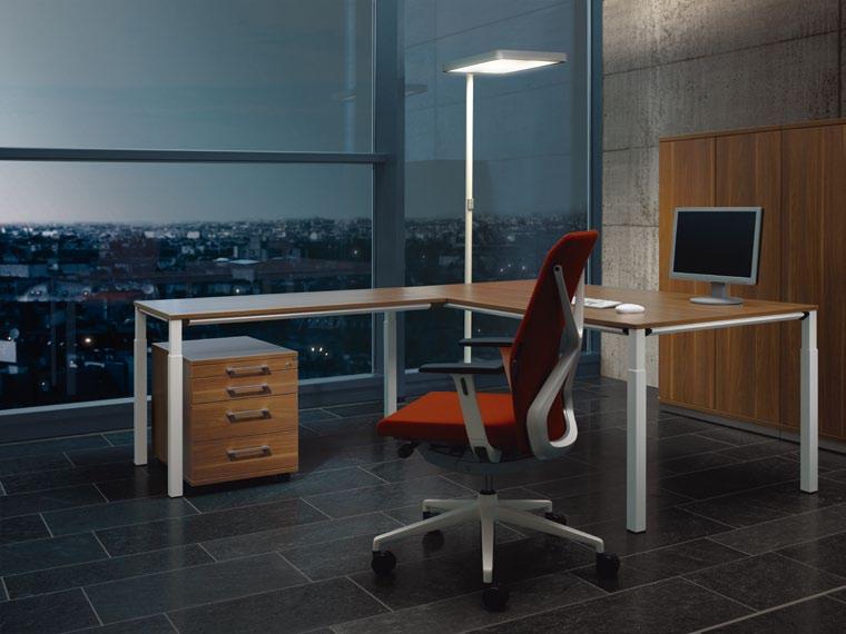 As individual as one s character. Workstations reflect one s personality.