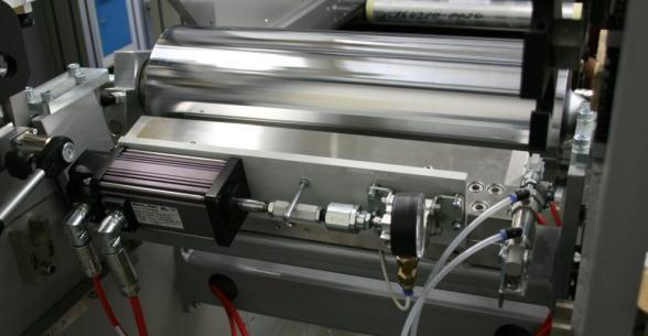 Gravure coating with chamber doctor blade MPG 600.