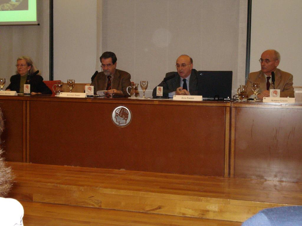 February 2008: Round table at the Residencia de Estudiantes (Madrid) about Water: history, laws and technique to adapt to a future of scarcity.