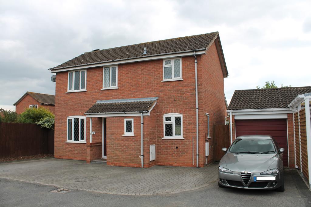 Marigold Close, Worcester, WR5 270,000, Freehold A desirable and spacious