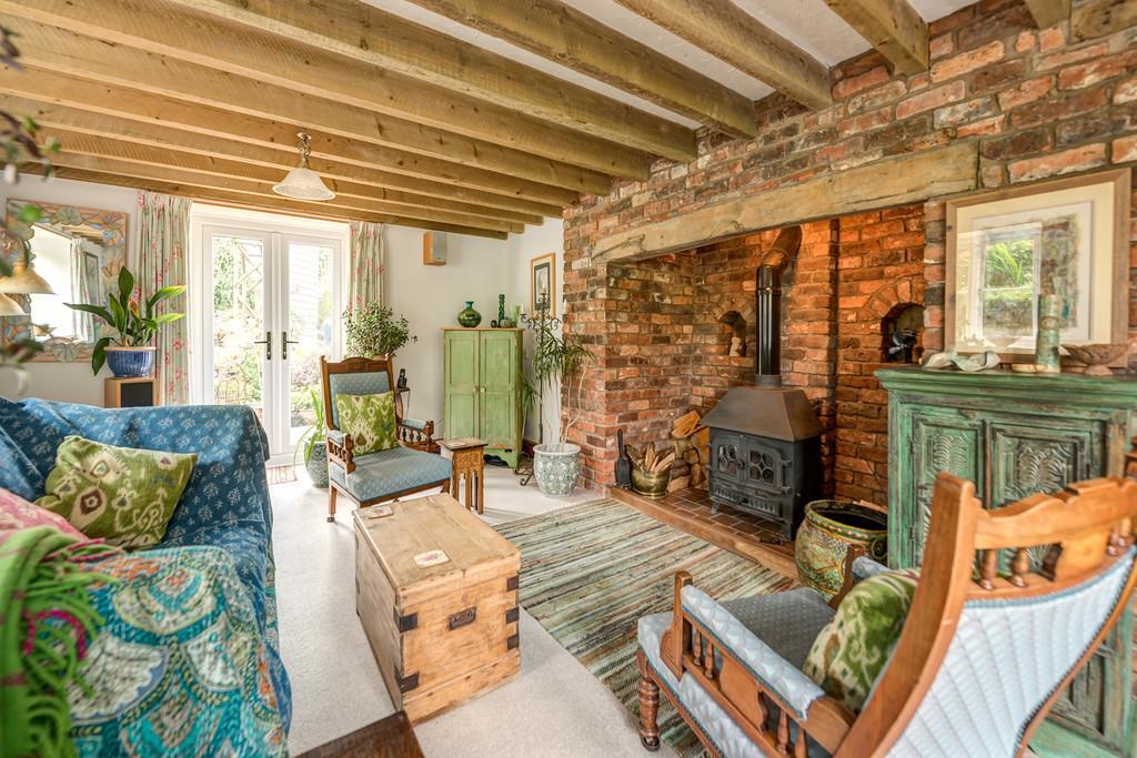 THE MOUNT RORRINGTON MONTGOMERY POWYS SY15 6BX COUNTRY DWELLING 4 bedroom detached country cottage Separate 2 bedroom annexe Secluded and peaceful