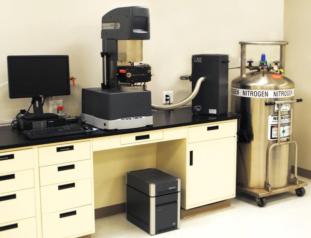 Ideal Setup IDEAL PLACEMENT AND BENCH MEASUREMENTS Select a location with adequate floor space and a rigid laboratory bench that is level and is in a vibration-free environment.