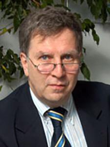 PHOTONICS EUROPE 2016: HOT TOPICS HOT TOPICS II Tuesday 5 April, 16:30 to 18:00 16.30 to 16.40 Introduction and IN MEMORIAM: Wolfgang Sandner, ELI-DC Director and Laser Scientist 16.40 to 17.