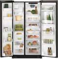 CABINET DEPTH SIDE-BY-SIDE REFRIGERATORS Flush-to-the-cabinet design offers a cleanly integrated look.