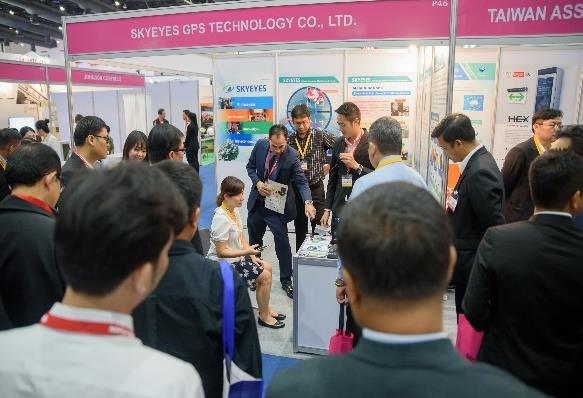 Through the fair, we met quite a lot of professional buyers, including system integrator from Thailand, and manufacturers, distributors from China, Taiwan,