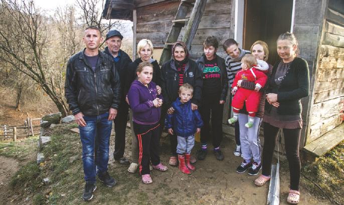 The families who own these 26 houses are mainly returnees who chose to settle in their pre-war homes in Bosnia and Herzegovina, which will now be reconstructed thanks to the RHP.