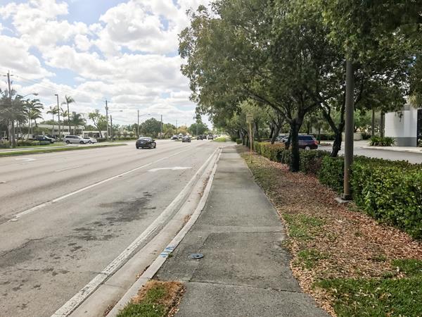 PROJECT CHALLENGES Right Turn Lane Impact Additional R/W not available at existing right turn lanes New turn lanes constructed where R/W available Coordination with Broward County and property owners