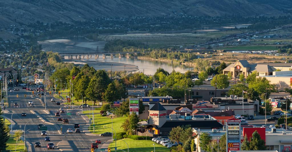City of Kamloops KAMPLAN D 1 Land Management and Development This section links to the following Community Values: D-2 develop complete neighbourhoods support urban densification support the