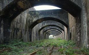 Connaught Tunnel 550m long (108m twin