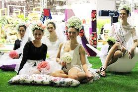 designers to make creative decorations, with seminars and shows Myplant in the