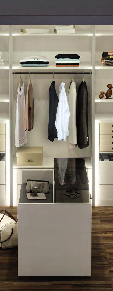 Das System MULTI-FORMA II 381 Room for endless possibilities. How would you like your new wardrobe?
