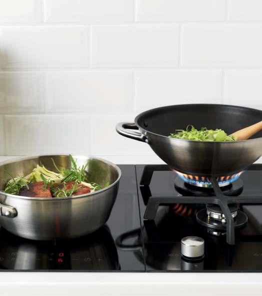 instant. GLASS CERAMIC hobs are practical and easy to operate.