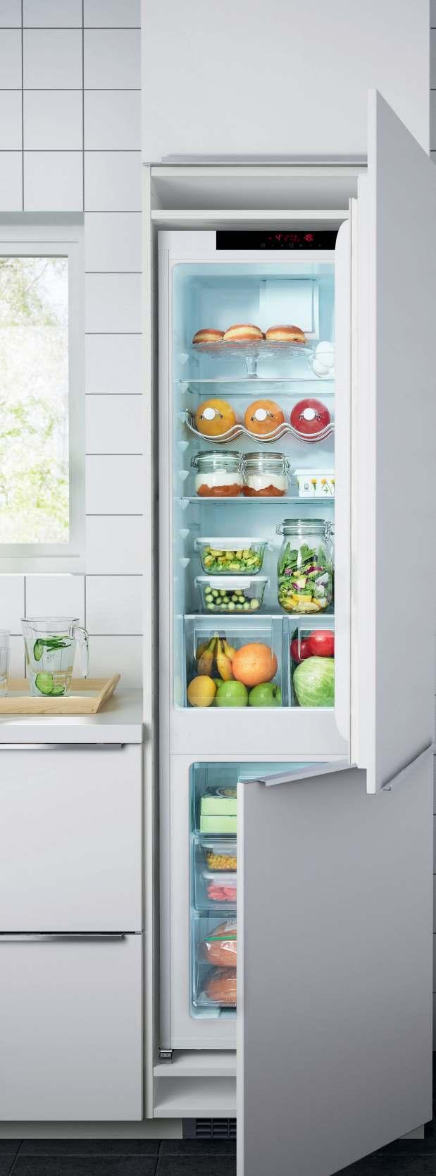 Accessories included: 6 freezer drawers. 1 freezer block. 1 ice cube tray. Technical information: Energy consumption: 237 kwh/year. Defrosting system: Automatic.