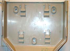 If space is available, mount the bracket to the wall next to the Power Soak unit at the same height as the detergent dispenser or, if necessary, above the wash tank.