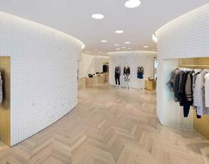 6 Enhancing brand recognition, the herringbone floor pattern used in the Tokyo flagship store was transferred into this location.