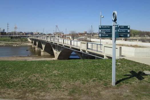 This bridge is a contributing structure to the Civic Center Historic District (NRHP, 1988). The bridge is a five-span concrete arch structure on concrete piers and abutments.