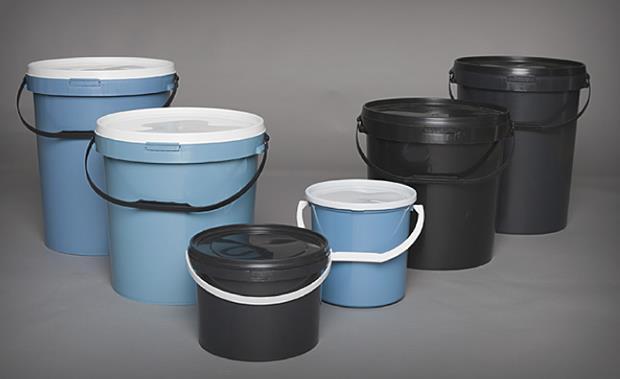 25 Litre TE 40.8cm 33.1cm 34.5cm 27.9cm The Recycled Range Our cost efective range of containers are manufactured using recycled material.