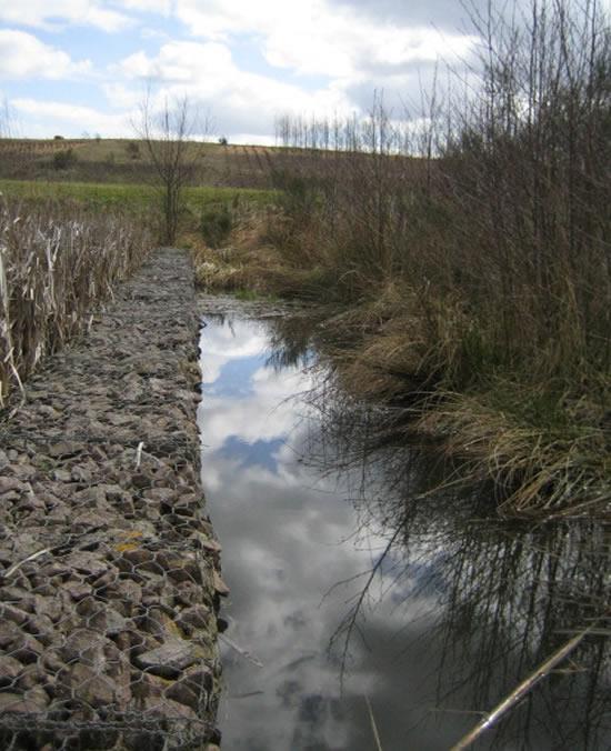 Figure 3 Stilling pool and gabion in system 2 reed bed 2 4. How it works 4.1.