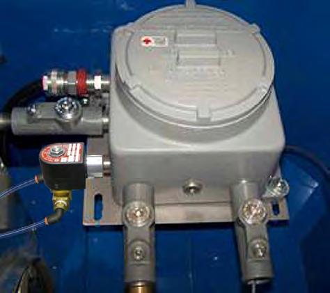 option vaccum : installation of solenoid valve (END) I 9. Install the 2 push in fittings E on the solenoid valve.