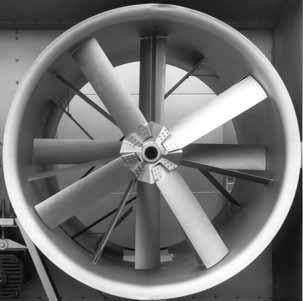 PMWA Fan Motor Mount Internal Baffles EVAPCO s tandem TEFC motor mount assembly allows for two fans to be operated with one motor for semplicity. Routine maintenance is easily performed.