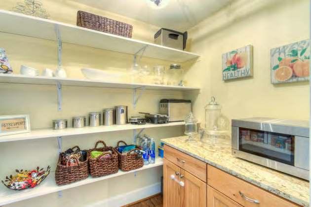 The Home Interior Mud room/laundry