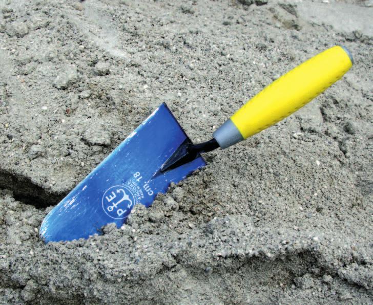 TROWELS The Sintesi model trowels have a shock resistant handle coated with soft slip-proof and vibration resistant material.