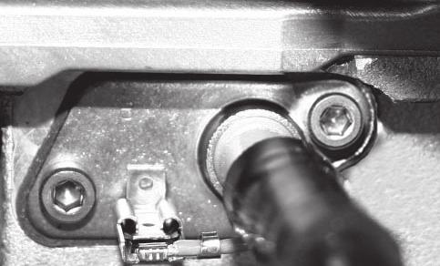 Refit the burner ensuring the sealing gasket is correctly positioned and free from damage (tighten the 4 fixing screws in the sequence A,B,C,D, shown below). 3.