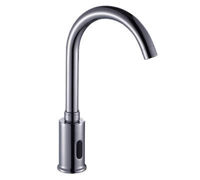 this tap boasts a flexible pipe that allows the user to spray water where directed.