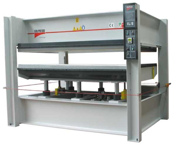 Main features Rack and pinion for flatness control Lift hook Safety labels Surface vs.
