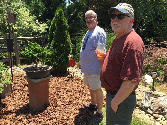 Due to a mix up in schedules, the Bonsai Learning Center was not available that Saturday. About a dozen BSC members assembled in Ron and Tammy's backyard.