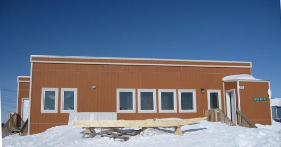 RESEARCH HIGHLIGHT Arviat E/2 Northern Sustainable House Energy Consumption Performance Assessment April 216 Technical Series INTRODUCTION The Arviat E/2 Northern Sustainable House () was designed