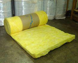14 Fiberglass insulation Insulation of side and end walls There can be 6,000 to 8,000 square feet of side and end wall area in a typical commercial broiler house.